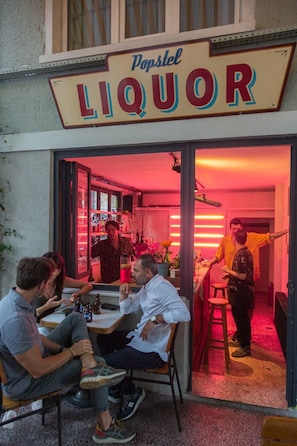 Bar (on property) - Popstel (Istanbul)