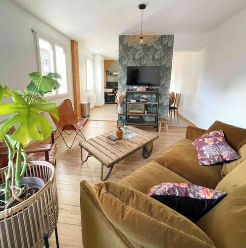 Designer apartment LeHavre| The docks, near the station