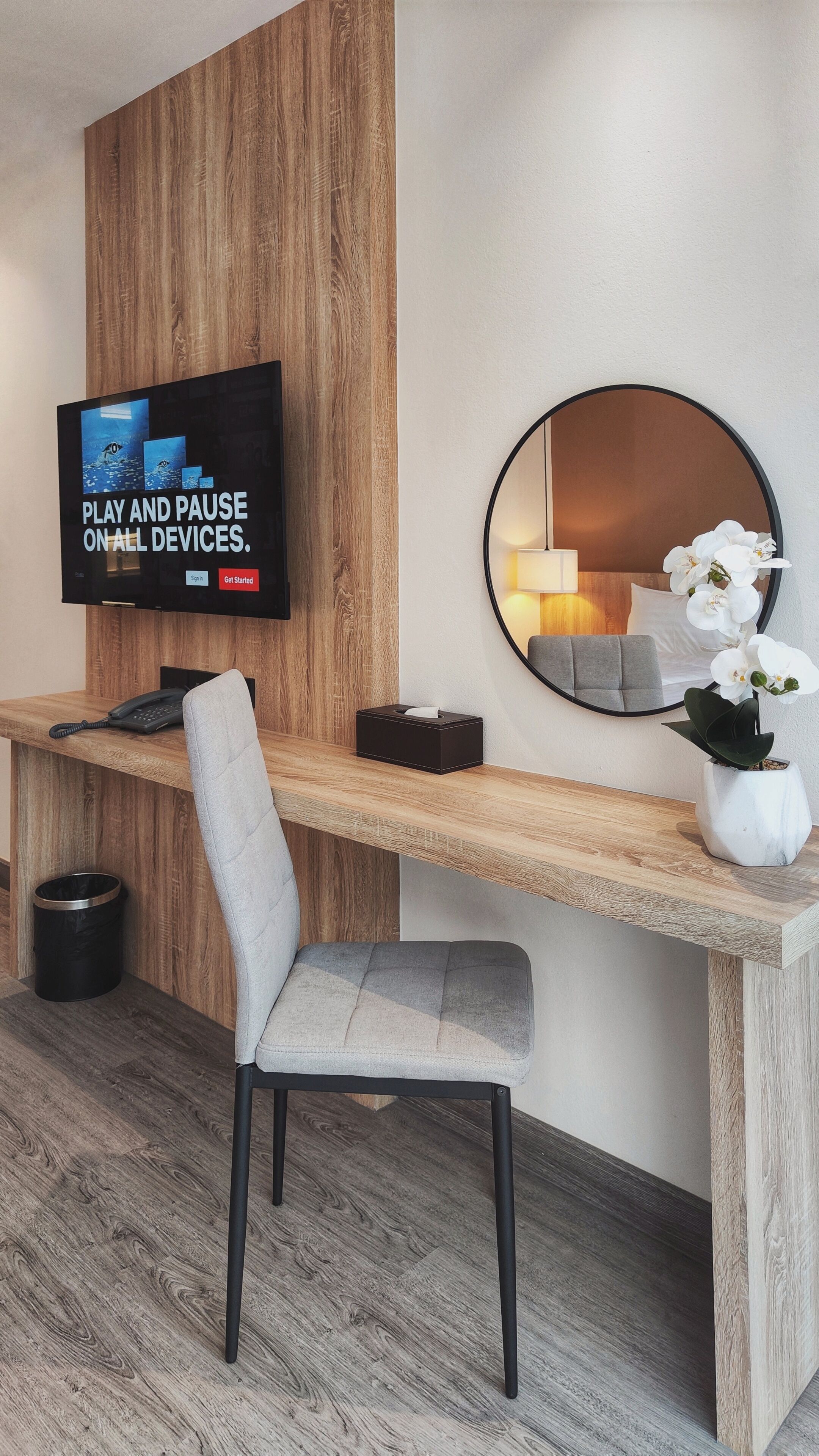 高档床上用品、羽绒被、迷你吧、客房内保险箱