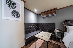Annex A Building - Balcony Suite - KAYLA HOTEL (Uijeongbu)
