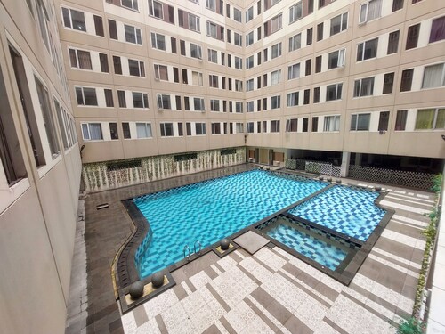 Emerald Apartel by RM