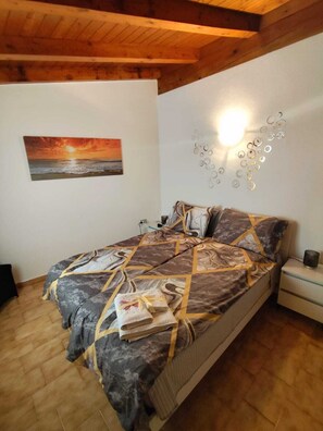 1 bedroom, free WiFi, bed sheets - Gaspar House (Brenzone sul Garda)