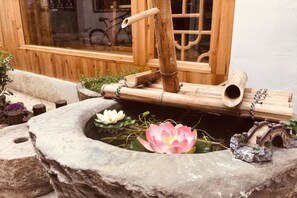 Unclassified image, 4 of 41, button - Tongli Jizhu Inn (Suzhou)