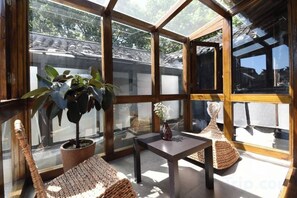 Unclassified image, 2 of 41, button - Tongli Jizhu Inn (Suzhou)