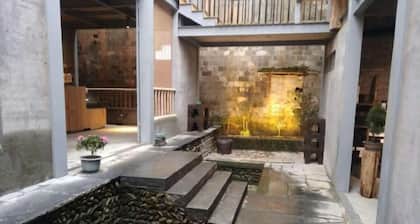 Bishan Zhoujiayuan Farmhouse