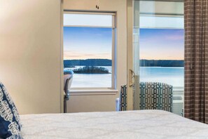 Condo, Multiple Beds, Balcony (Ozark Views at Majestic) | 4 bedrooms, individually decorated, individually furnished, bed sheets