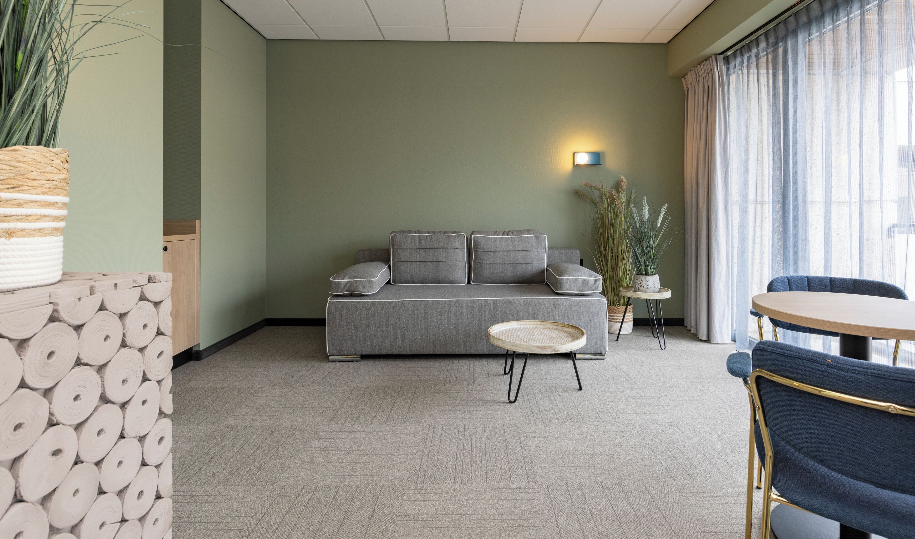 Familie suite, balkon | Een strijkplank/strijkijzer, gratis wifi, beddengoed
