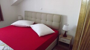 Apartment | 1 bedroom, free WiFi, bed sheets
