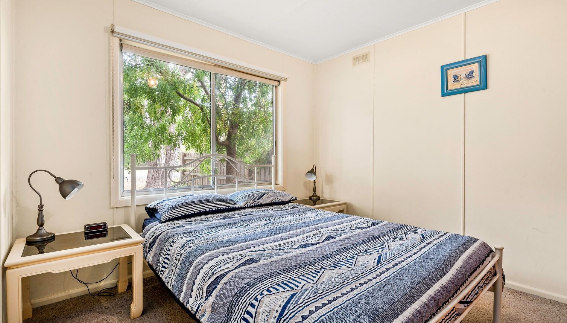 4 bedrooms, iron/ironing board, travel cot, Internet