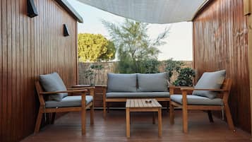 Deluxe Bungalow | Terrace/patio