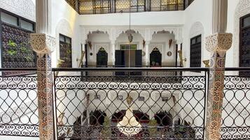 Literie de qualité supérieure, coffres-forts dans les chambres