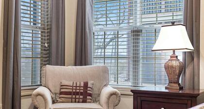 Silver Dollar Hideaway in Stonebridge Community