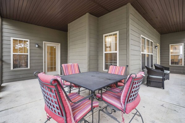 Condo, Multiple Beds, Patio, Garden View (Silver Dollar Hideaway) | Outdoor dining