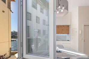 City-Apartment | Eigene Küche | Mini-Kühlschrank, Ofen, Herdplatte, Espressomaschine