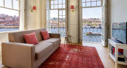 Oporto Home River Front