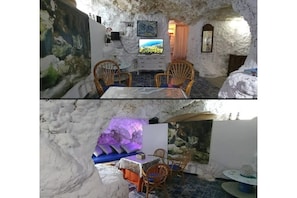 1 chambre, systĂšme dâinsonorisation, fer et planche Ă repasser