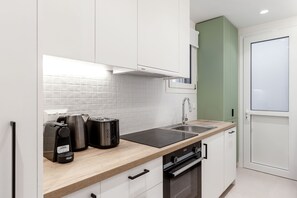 スタンダード アパートメント | 専用キッチン | 冷蔵庫、オーブン、コンロ、食器洗い機