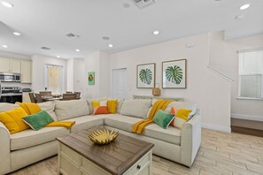 ハウス ベッド (複数台) バルコニー ガーデンビュー | リビング エリア | 40 インチのテレビ (デジタル放送視聴可)