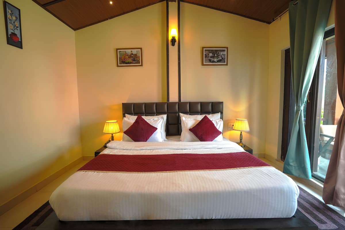 Egyptian cotton sheets, premium bedding, individually decorated