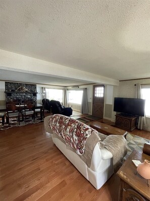 House, 3 Bedrooms