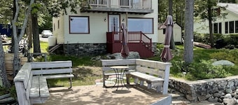 Jordan Bay Getaway Limit 8 3 Bedroom Home by RedAwning