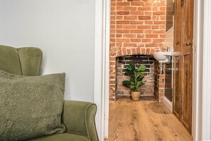 Interior - The Old Shop, Leiston (Leiston)