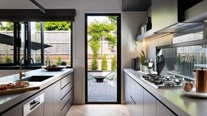 Coffee/tea maker - Lux on Max- stunning design, amazing views (Daylesford)