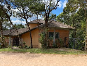 Exterior - Recanto Alpinista adventure 350m from the tourist stones (Monte Verde)