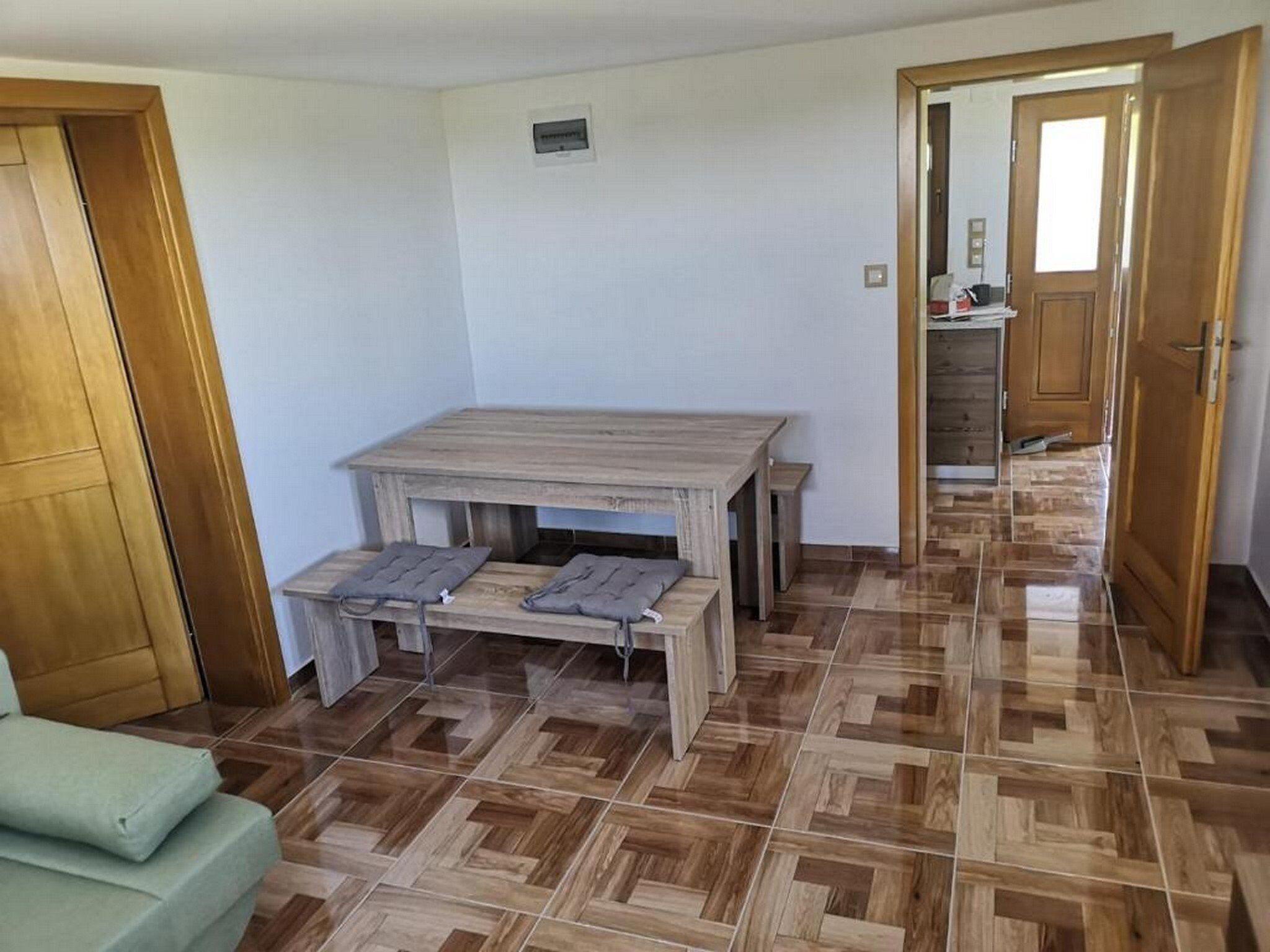 Apartment (One Bedroom Apartment with Terrace) | Dining room
