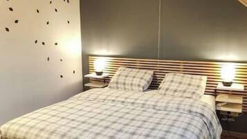 1 Schlafzimmer, Zimmersafe, Reisekinderbett, kostenloses WLAN