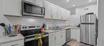 Cozy Pinehurst 2BR Apartment w/3 Beds • Across from Pinehurst #6 • Firepit

