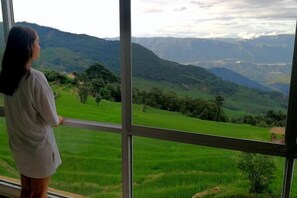 View from property - Tianpan Renjia Manor (Honghe County)