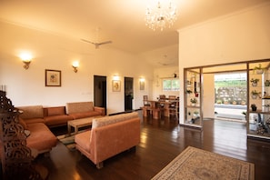 Ibex Stays and Trails , Kotagiri -Main House | Living area | Printers