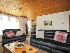 Cottage | Living area - Hillside (Pwllheli)