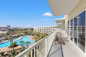 Property grounds - Beachfront Luxury 2Bd 2Ba Condo With Balcony! Sleeps 6! (Miramar Beach)