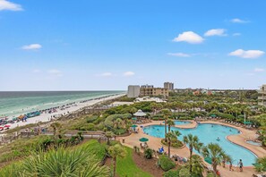 Pool - Beachfront Luxury 2Bd 2Ba Condo With Balcony! Sleeps 6! (Miramar Beach)