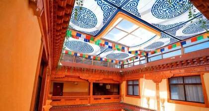 Norbu Serwo Hotel