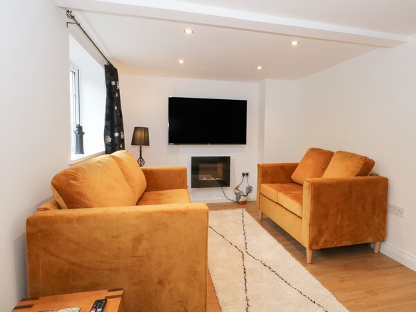 Butterfly Cottage - West Yorkshire