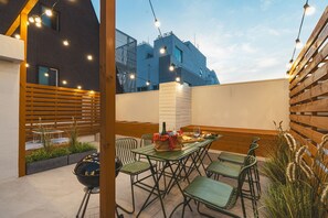 Exterior - Sinchon Localfriends Hotel (Seoul)