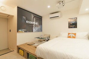 Movie and Singing Room | 1 bedroom, desk, laptop workspace, free WiFi