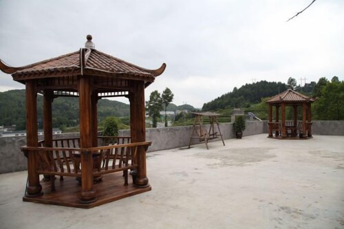 Junlong Holiday Hotel