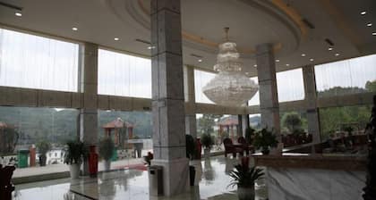 Junlong Holiday Hotel