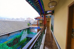 Unclassified image, 5 of 35, button - Anyixuan Inn (Libo)
