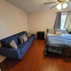 1 bedroom, WiFi, bed sheets