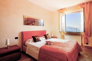 3 camere, ferro/asse da stiro, Wi-Fi gratuito, lenzuola