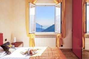 3 chambres, fer et planche à repasser, Wi-Fi gratuit, draps fournis