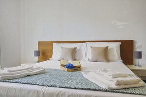 2 Schlafzimmer, Bügeleisen/Bügelbrett, Bettwäsche