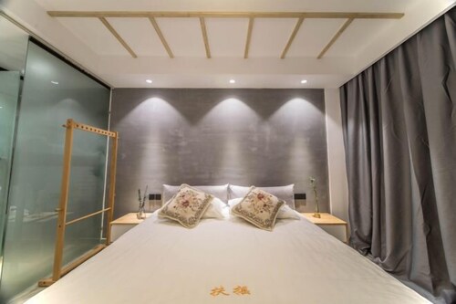 Zhenshuiju Hotel (Wuzhen West Scenic Area Branch)
