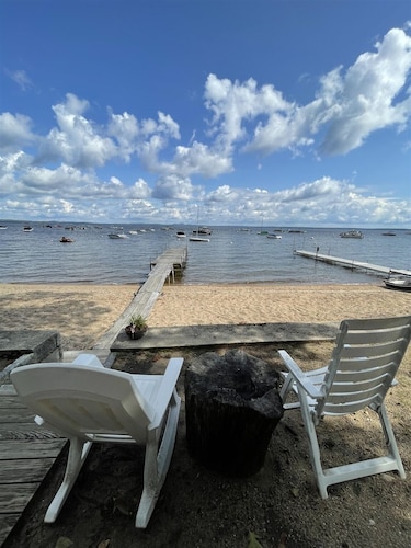 Clearview Limit 6 4 Bedroom Villa by RedAwning