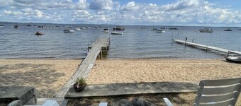 Clearview Limit 6 4 Bedroom Villa by RedAwning